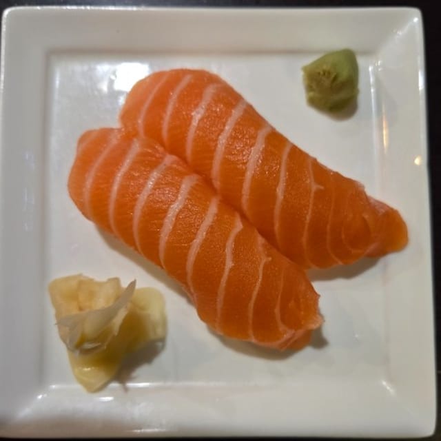 Sake Nigiri.