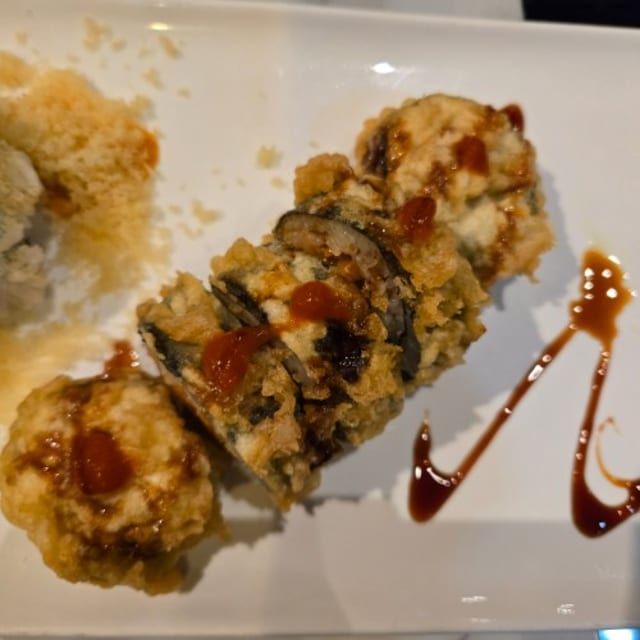 Godzilla Roll.