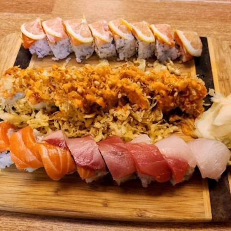 Delicious Rainbow Roll Experience